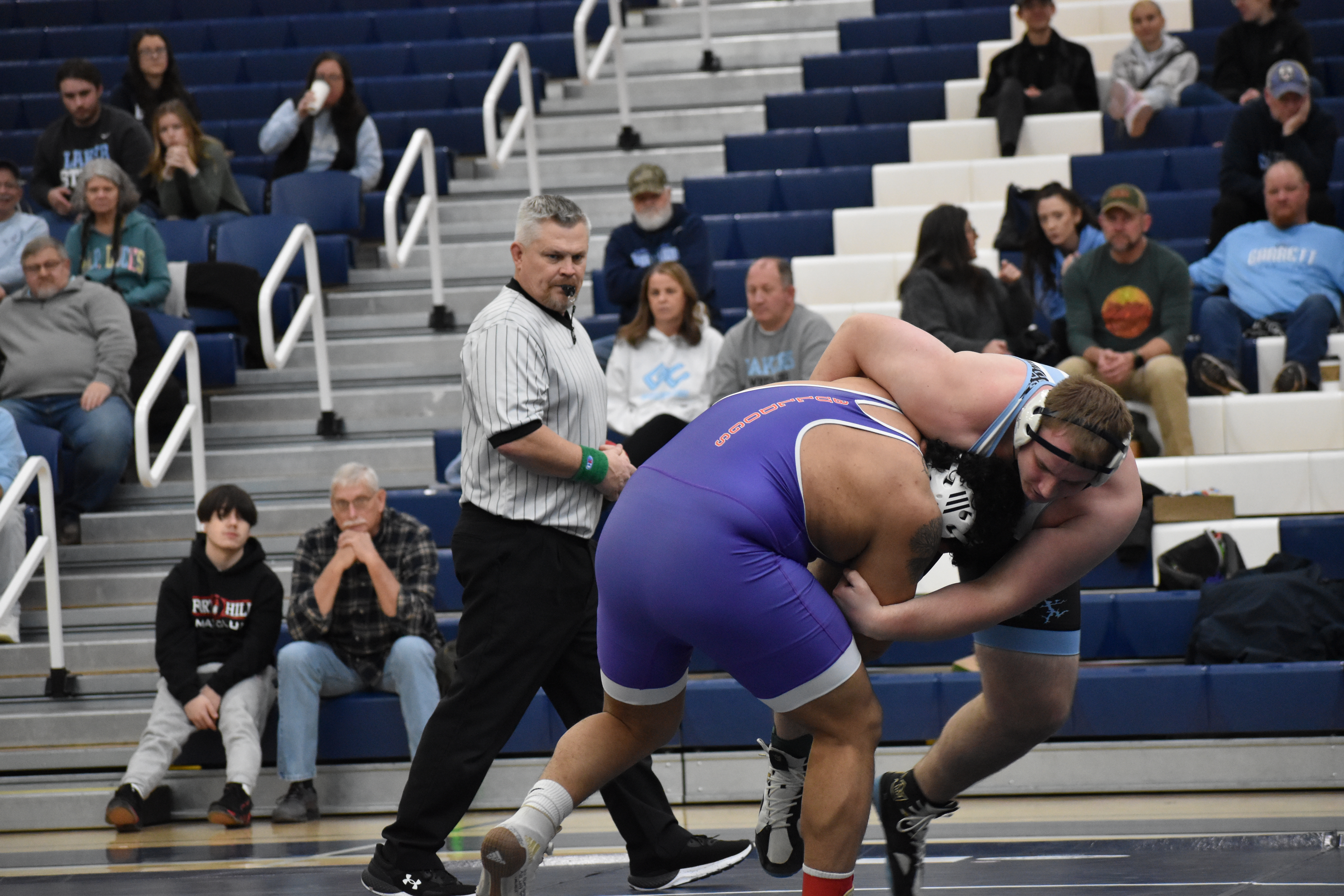 Laker wrestlers improve duals mark to 9-2 gc grapplers